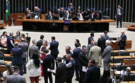 Imagem da notícia Câmara aprova novo método de reajuste do piso salarial do magistério público da educação básica